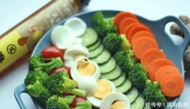 食物|糖尿病人,尽量少吃3种“食物”,养成4个习惯,或助于稳定血糖