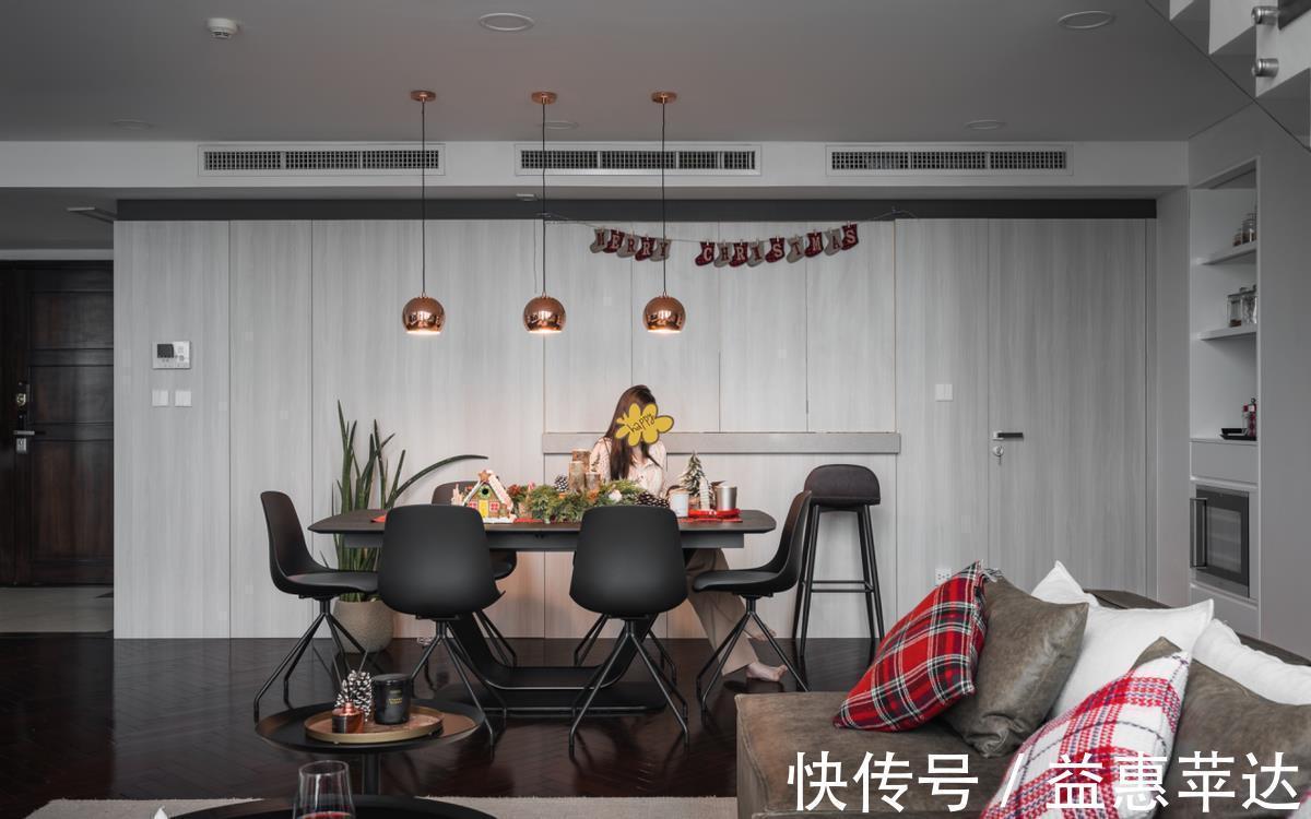 大平层|有大平层不住,偏要换180㎡顶复式,挑高客厅+动静分区,确实舒服