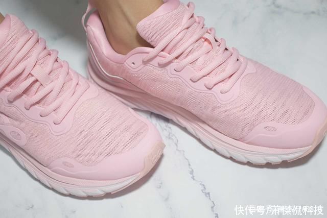 运动|跑者的户外装备，咕咚10K悦弹跑鞋测评