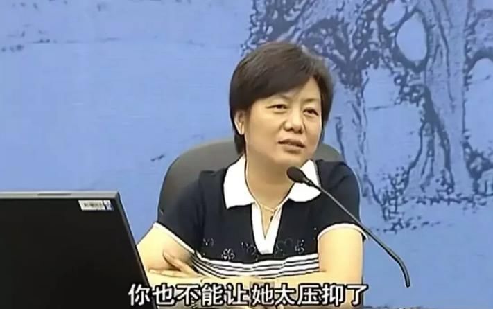 差距|李玫瑾：“经常挨打”和“没挨过打”的孩子，20年后差距明显