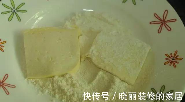 豆腐|煎豆腐时加点料,不粘锅、不费油,外焦里嫩,味道格外好