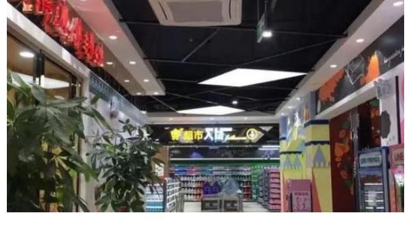 实体店|郑州一商场“自断财路”，将租金抬价导致商户撤离，最终惨淡收场