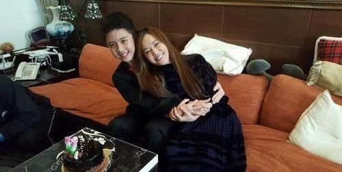 性格|12岁断奶,15岁仍和妈妈一起“睡觉”,妈妈的溺爱和纵容终结恶果