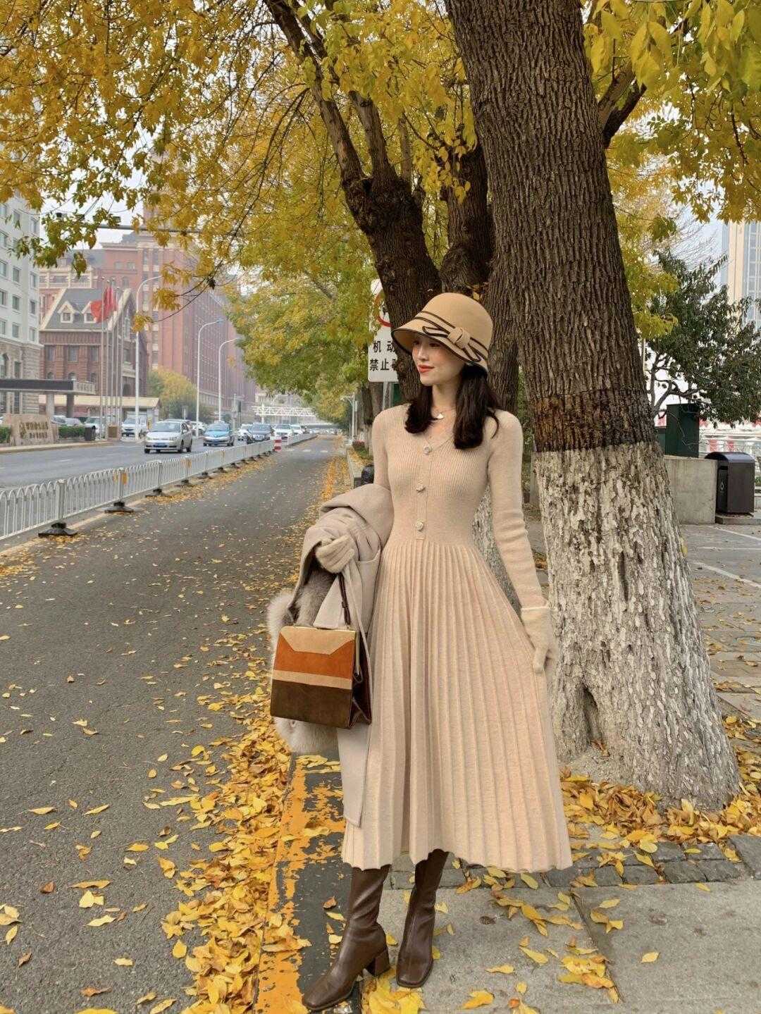 针织长裙|这个冬季的大衣这样搭,日常清新才是最佳