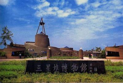 三星堆青铜面具是给大象用的吗,英国博物馆的战象甲,揭开了谜团