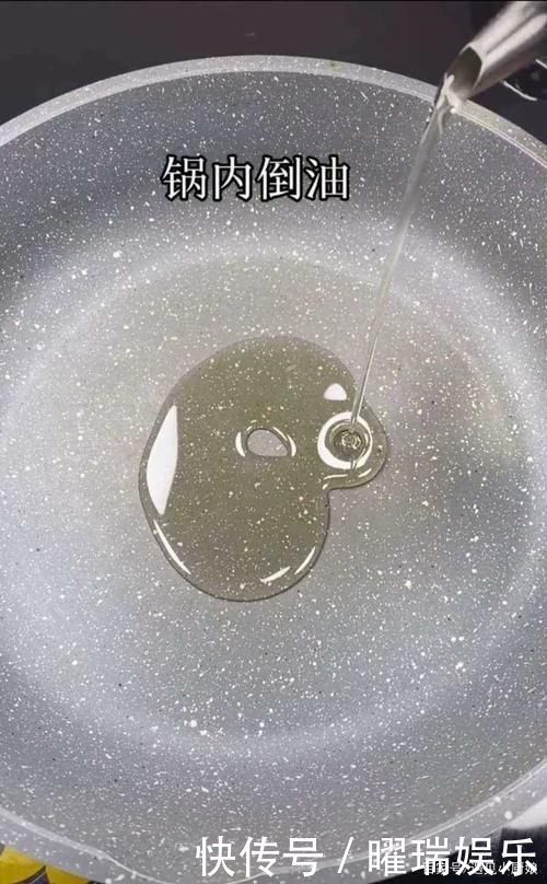 鸡蛋饼最快做法,手不沾面,早餐不用出去买了,在家就能做