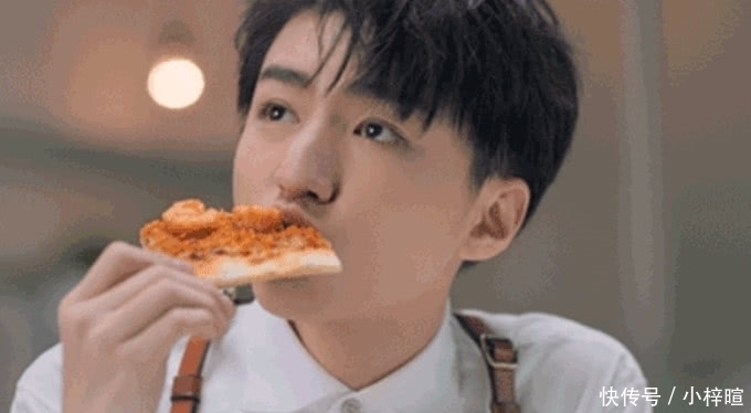 大辣片|4种被明星带火的零食,王思聪的热狗不算啥,他拉无数少女入坑