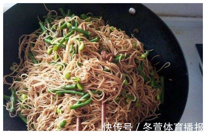 家常美食|豆角怎么样做更鲜嫩？学会这道家常美食，让豆角变得更美味！