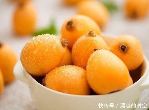 女人爱美,坚持吃三种食物,降压减脂,排毒素,增强抵抗力