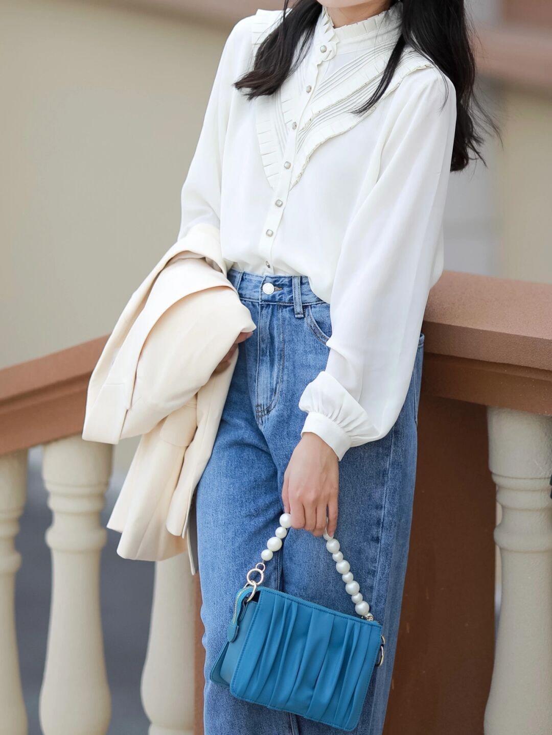 西装外套|秋冬怎么穿时尚又好看,紫色西装外套+米色百褶裙,清新又自然