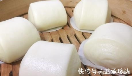 冬天发酵蒸馒头，不用酵母粉，用上1个小技巧，快速发满一大盆