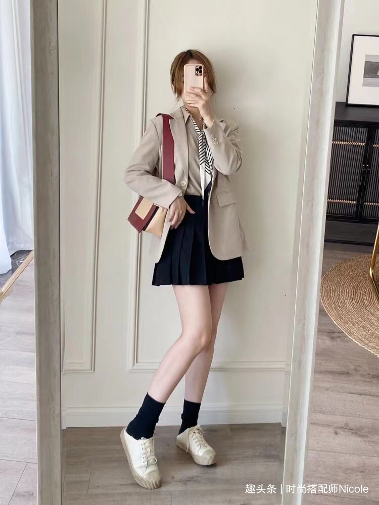 西装裤|风衣算什么今年的“西装”才是真厉害，显瘦洋气不说，还很有范