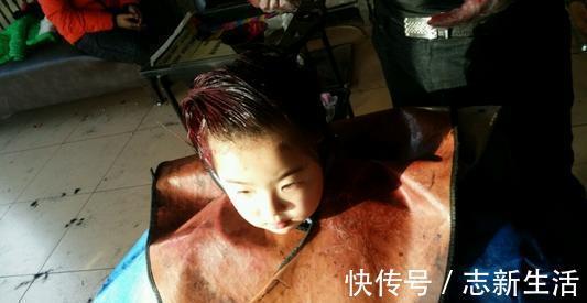 睡着|宝爸给2岁孩子烫发,本以为会被夸赞,却反被骂“无知”