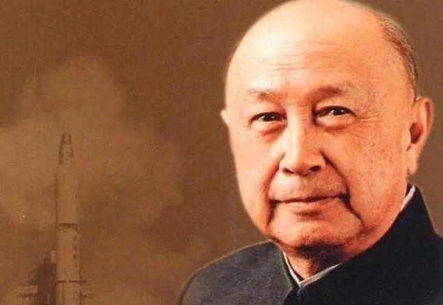 严谨!钱学森96分试卷上写出“印刷体”,老师珍藏至今,难怪人家是学霸