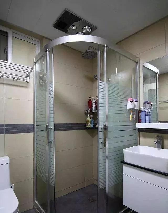 卫生间隔|卫生间就这样装非常漂亮,洗澡也方便,一天连洗三次都不过瘾