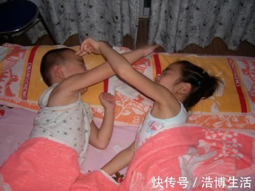 二胎|“你是姐姐就应该让着弟弟”,女儿回答很机智,家长感到羞愧