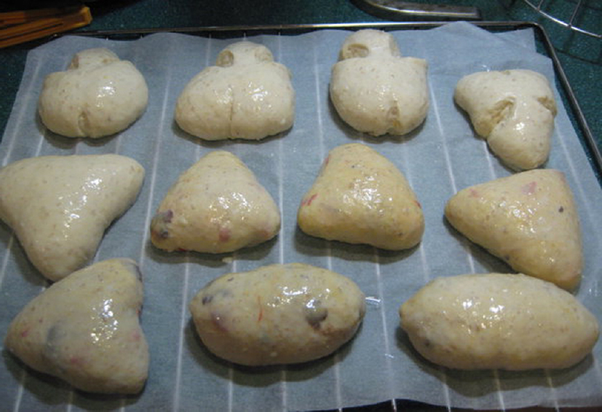 早餐，别再做面饼了，试试这面包，咬一口满嘴喷香，家人都爱吃！