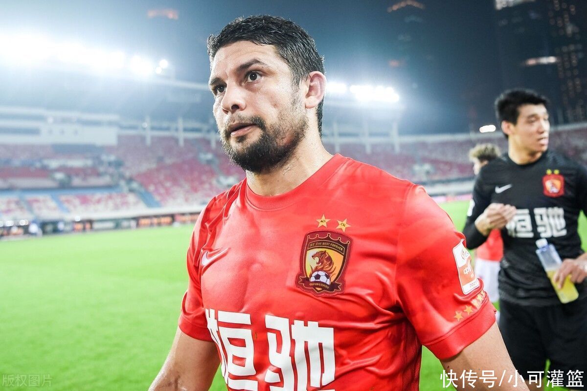 中超|新王诞生！艾克森中超第120球 超李金羽中国职业顶级联赛进球纪录