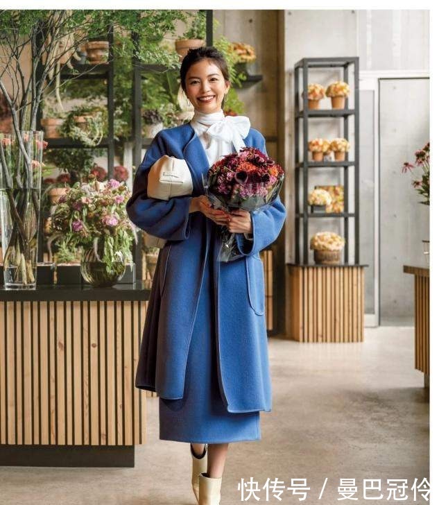 高级|奔六的女人,穿衣不要太繁琐!秋冬学会这样搭,越简单越高级