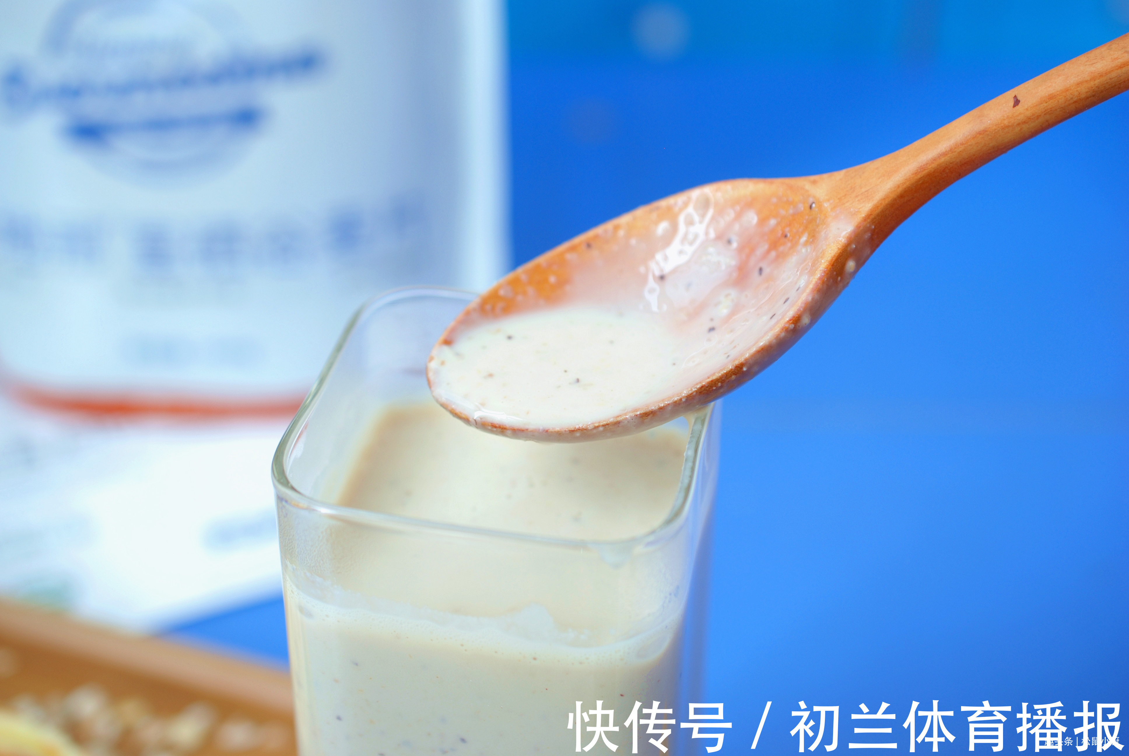 中国居民膳食指南|30岁之后,早餐要这么吃,低卡低热量健康又饱腹,一杯就够了