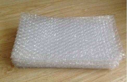 快递“气泡垫”千万不要扔，放卫生间和厨房特实用，解决了很多家庭的烦恼