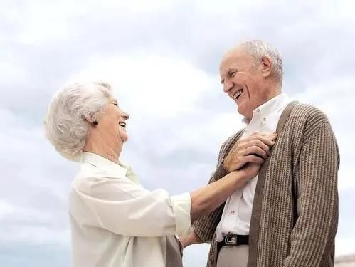 济南|56岁济南一大妈,每晚坚持“踮脚”,半年后身体发生了什么变化?