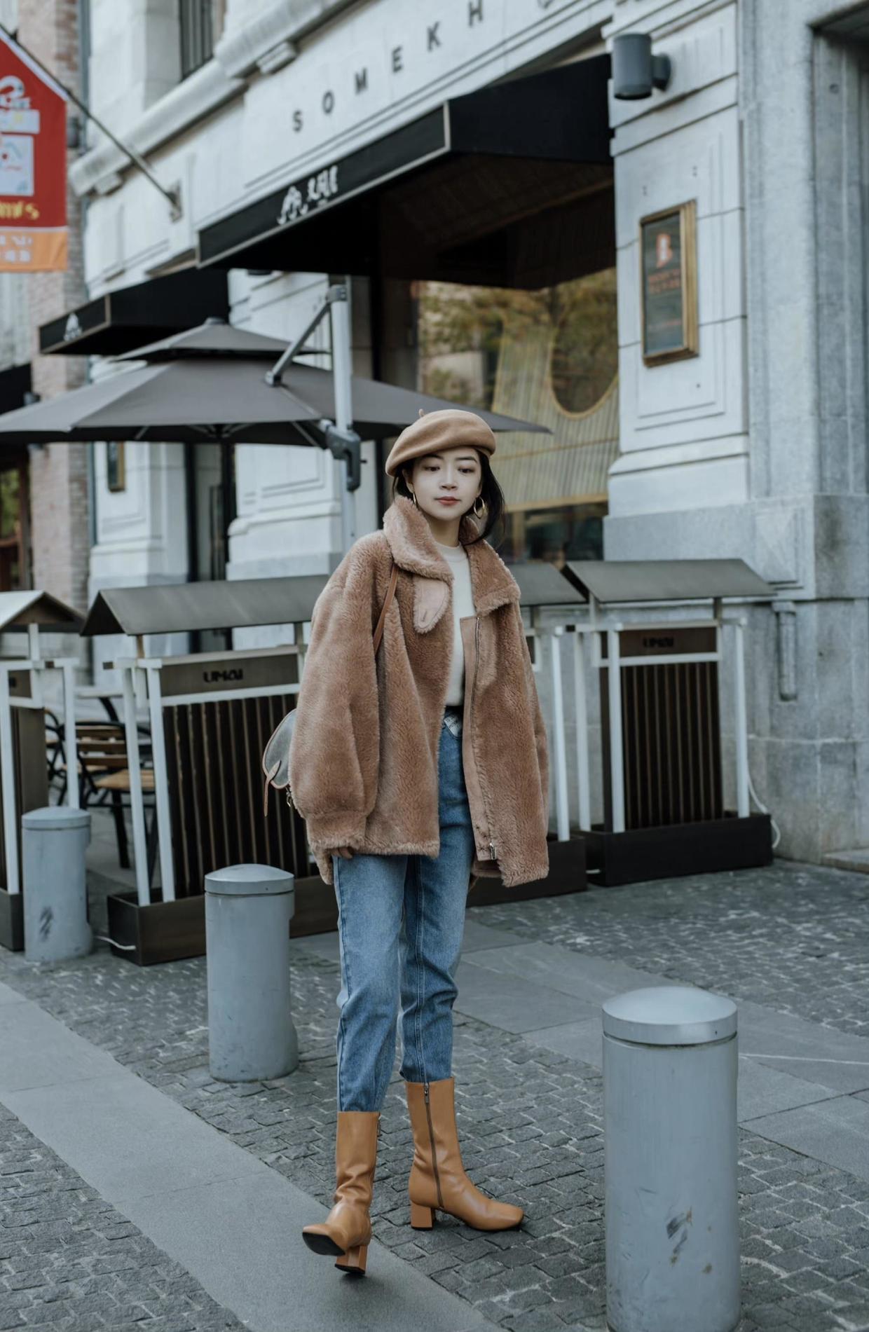 泰迪熊外套|今冬流行的“泰迪熊外套”长这样,和牛仔裤搭配可高级了,超好看