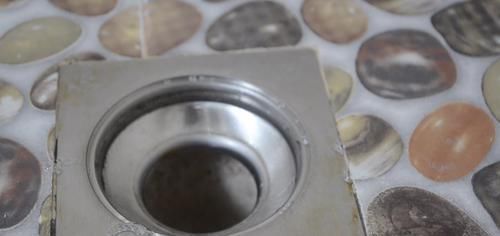 不管下水道有多臭,只需倒一碗它,异味和小飞虫全消失,太实用了