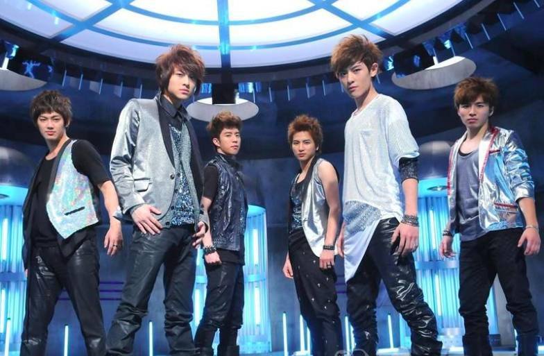 業務能力|敖犬：王一博師兄、曾是一代頂流、舞林大會季軍、如今成最后一名