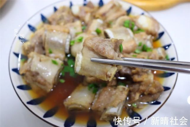 红烧|蒸排骨要试试，比红烧简单，鲜嫩入味又多汁，好吃零失败