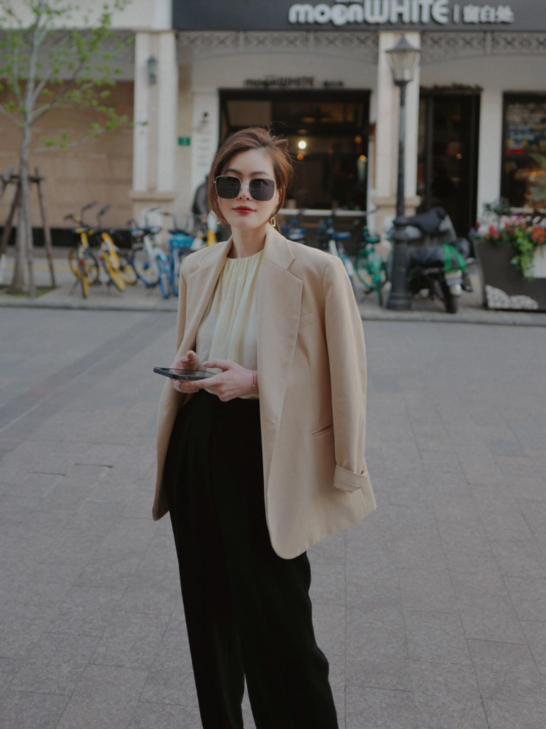 敞怀 40+熟女开始年龄焦虑了?学会这些早秋穿搭减龄时髦,漂亮大气