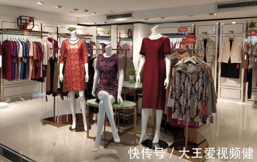 内幕|实体店一件衣服卖500元，网上却卖几十块业内人告诉你“内幕”