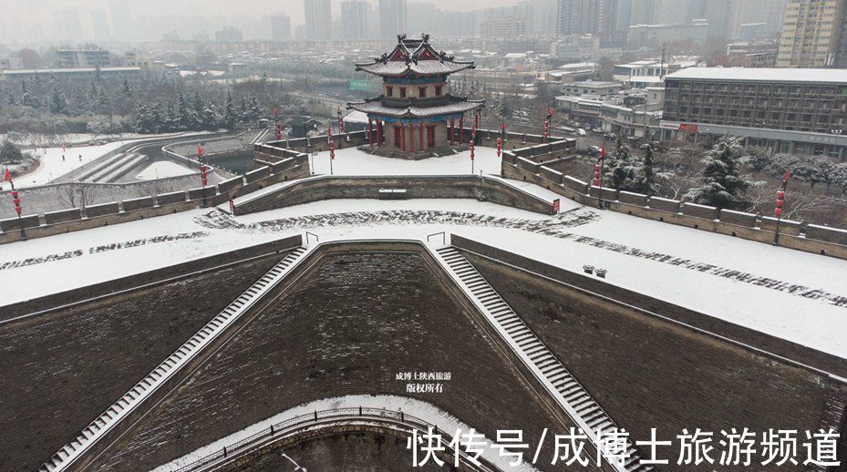 西南城|飘雪的天气，用无人机拍摄西安城墙、钟鼓楼，感受古城之美