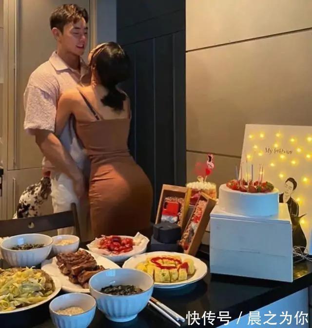 训练|普拉提美女不抗拒力量训练,和教练男友一起训练,身材有双重美感