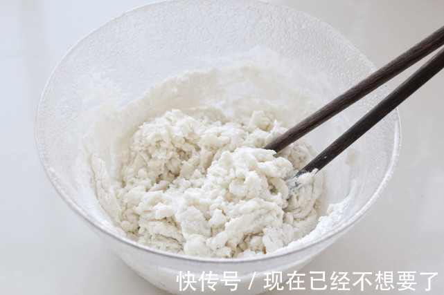 比奶茶还好喝的红豆糯米丸子,既是主食又是甜品,糯叽叽奶香十足
