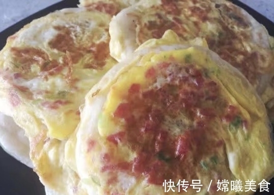 鸡蛋饼|3个鸡蛋，不揉面，简单一搅，做家人爱吃的鸡蛋饼，鲜美有营养