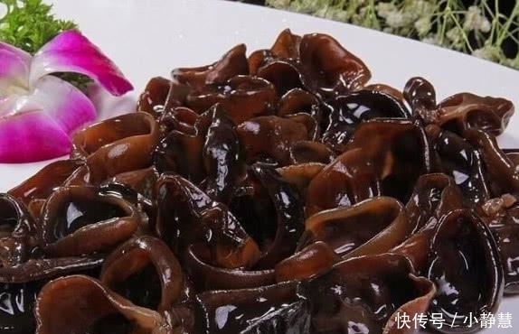 干净|泡木耳,10个人9个错,饭店厨师长教你一招,泡的又快又干净