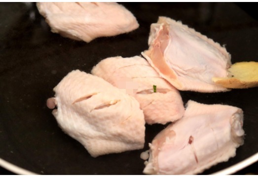  红烧鸡翅这样做，味道一点不输可乐鸡翅，香浓可口，做法还超简单