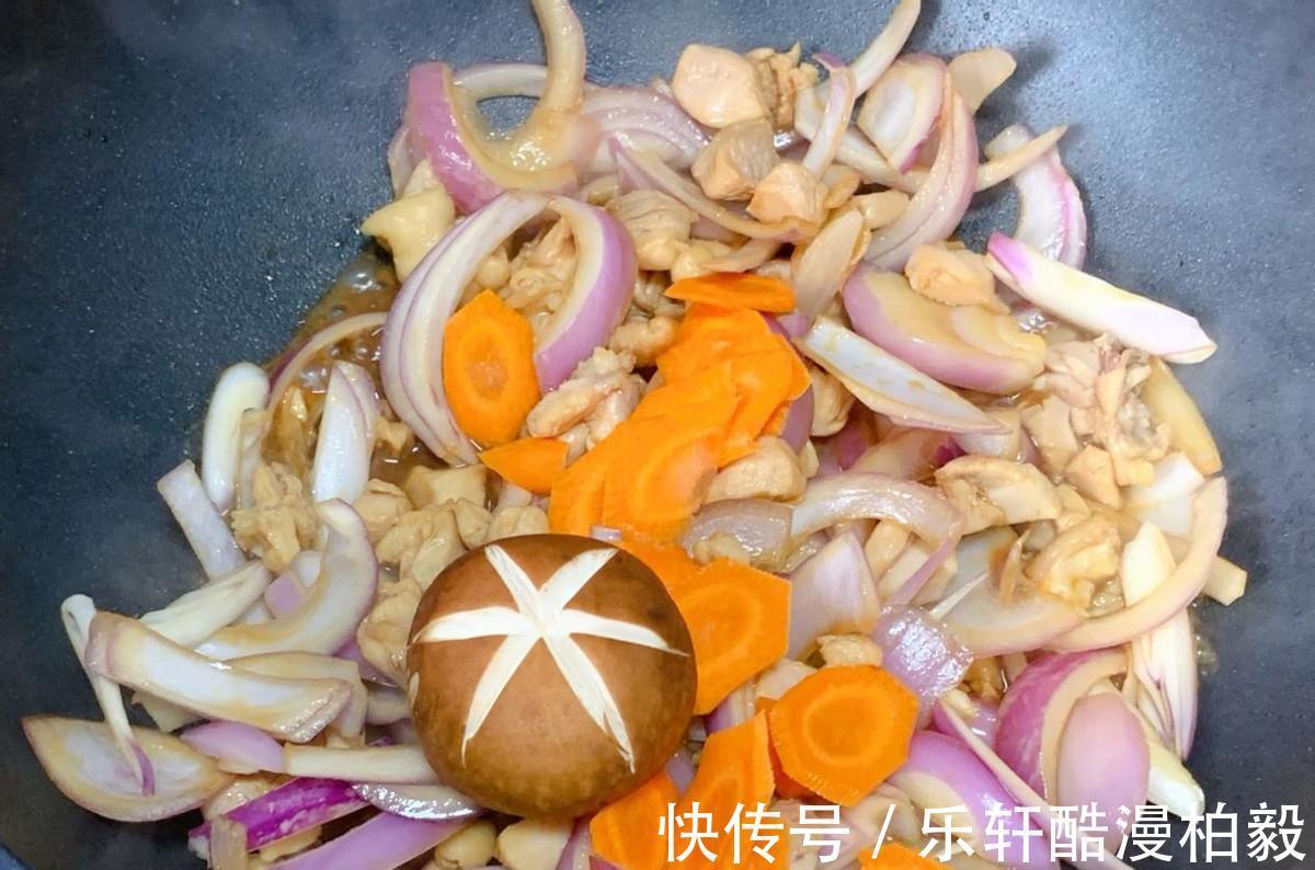 在家也能做大厨教你一道快手菜——小炒鸡腿肉