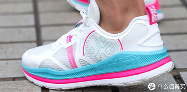 慢跑鞋 下半年最值得买的5双跑鞋,每一双都是超高性价比