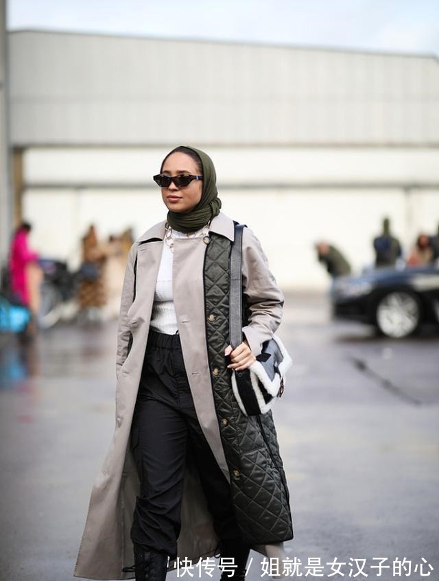 马甲 普通款式的棉服都扔了吧,格子棉服的时尚潮流来了,谁穿谁时尚!