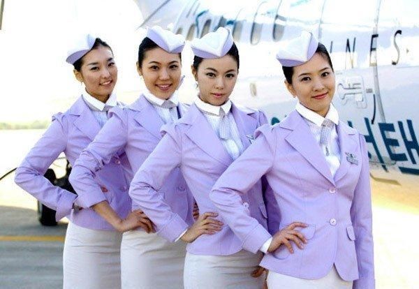 老年|世界各国空姐你都见过哪些国家的最喜欢哪个航空的空姐!