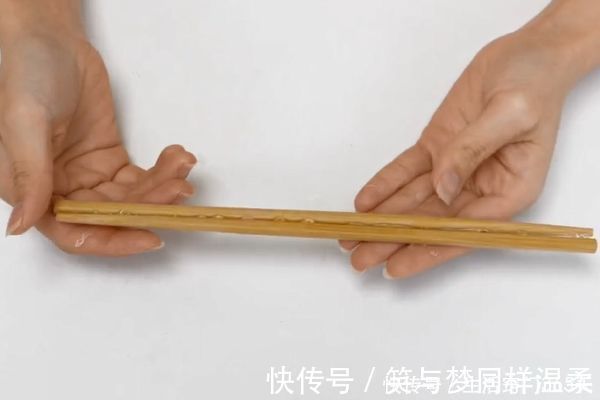 把筷子插在易拉罐上，没想到还有这个大妙用，学会受用一生！