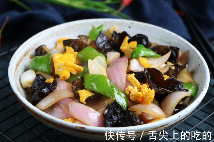 冬天，大鱼大肉吃腻了，教你4道素菜做法，清淡营养又健康