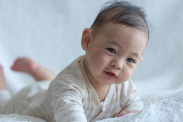 学习能力|1岁宝宝就可以早教了,在家就可以这么做,无需花钱去上课