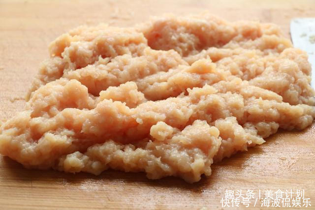 鸡胸肉|高蛋白低热量的鸡胸肉丸,做一次够吃7天,减肥期间吃最好了