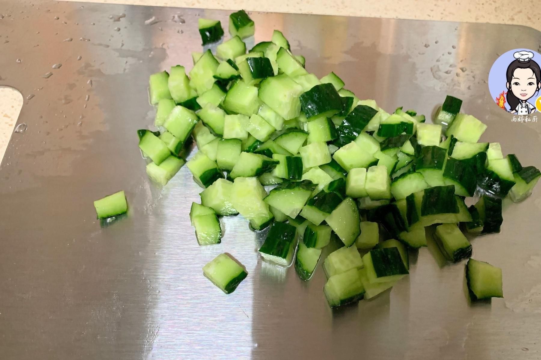 家常菜|这3种食材一起炒实在是太香了，开胃下饭又营养，好吃又好做