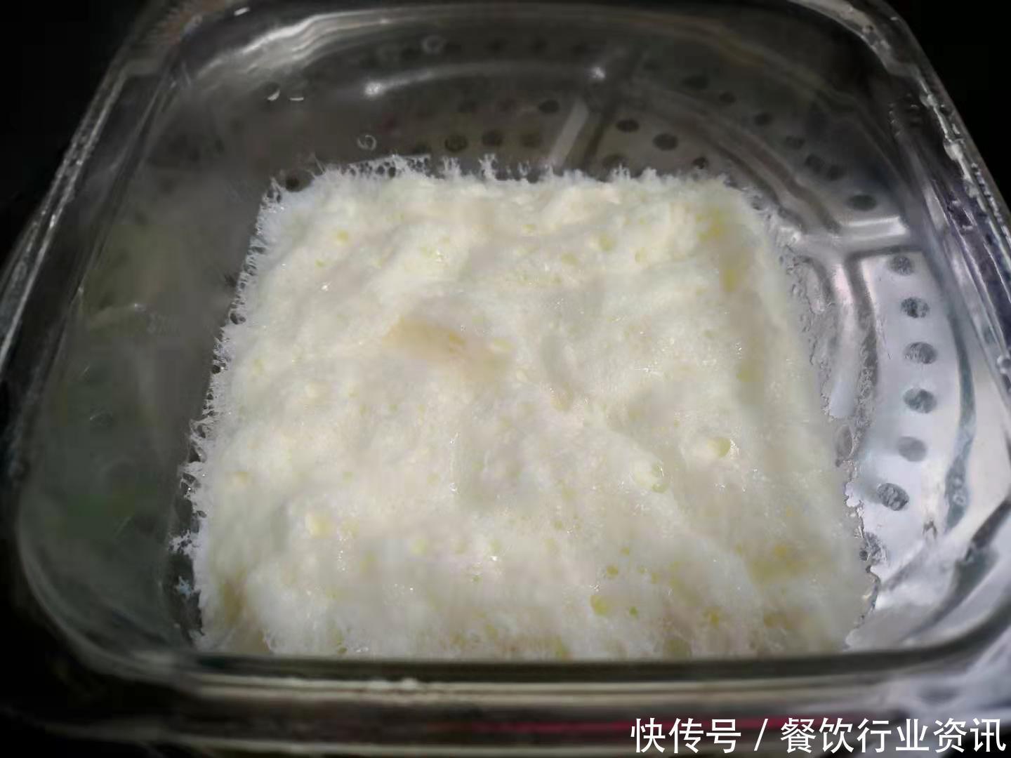 蓝花|“西蓝花鸡蛋羹”,每天早上都得做,10分钟出锅