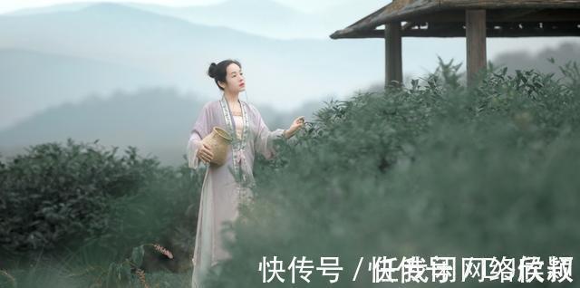 东篱!七绝·十首丨已无壮志追香梦,久避多情伴落霞