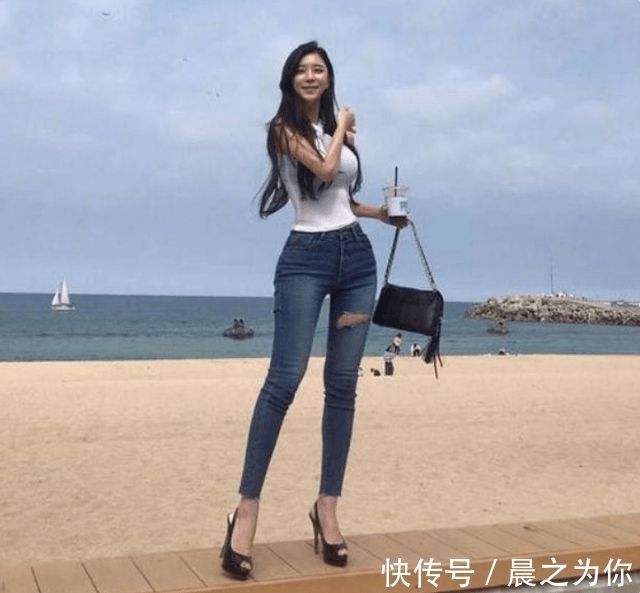 健身|韩国真人版“海贼王女帝”，身材性感火辣，网友：爱了